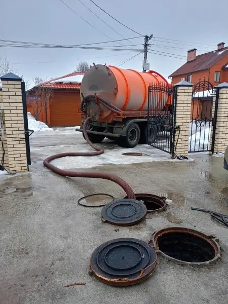 откачка сливных ям Днепропетровск